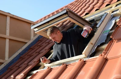 Pose de fenêtres de toit Velux à Peyrus